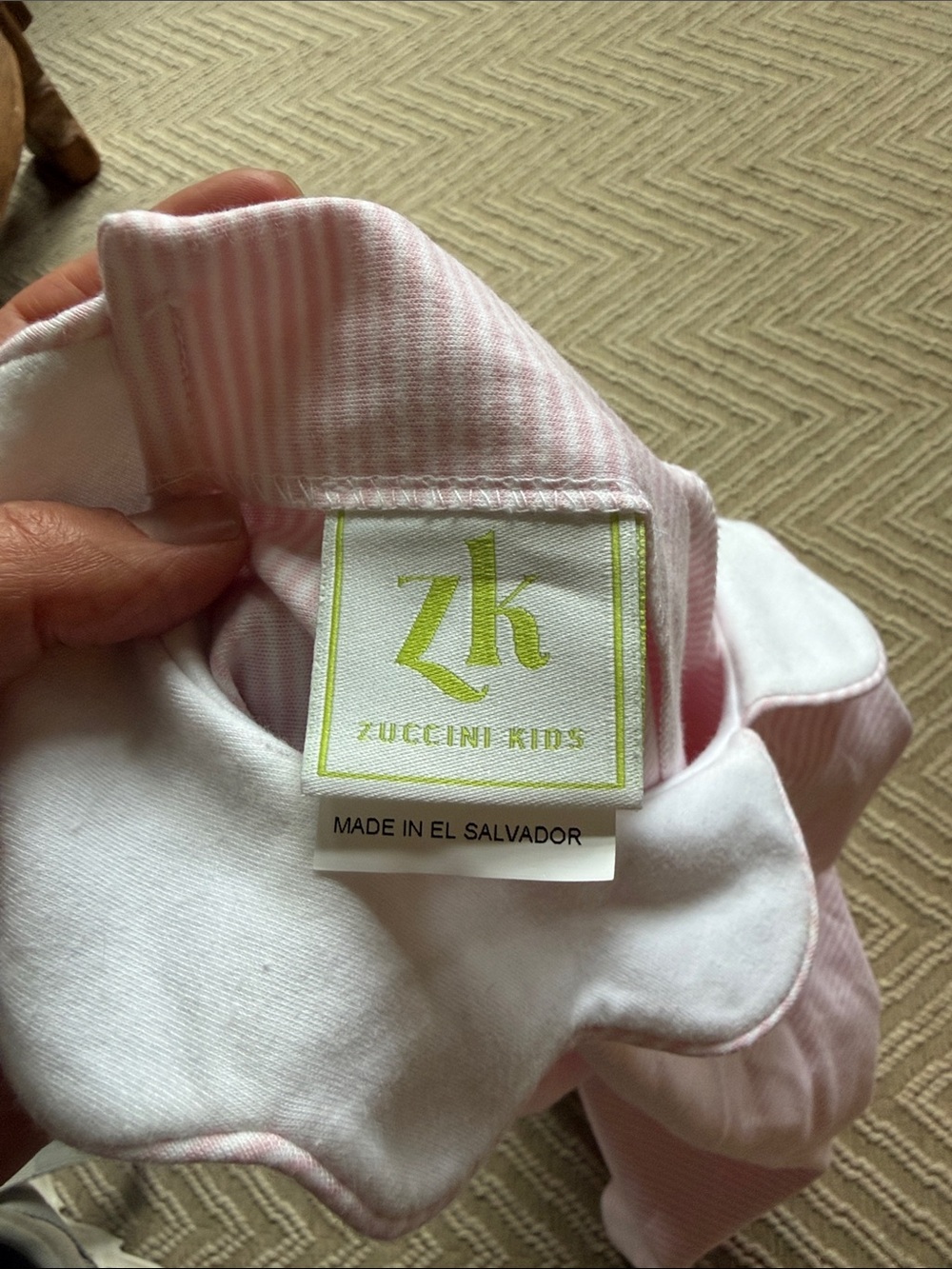Zucchini kids size 4 dress - Picture 2 of 3